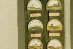 Lenka-Doubravska-Koci-Kalendar-malovane-drevo
