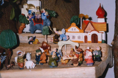 Jan-Roda-Kolorovany-betlem-lipove-drevo.