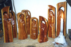 Frantisek-Veznik-Betlem-svestkove-drevo.