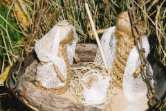 Dnebovska-Olga-Betlem-z-provazku-a-gazy