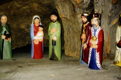 38.-Milos-Kohlicek-Kolorovany-betlem-lipove-drevo