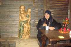 09-Dasa-Koverdynska-se-svou-madonou-do-kaplicky.